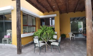 LINDA CASA DE CAMPO CON GRAN PISCINA  EN CONDOMINIO LA TOSCANA, CAÑETE