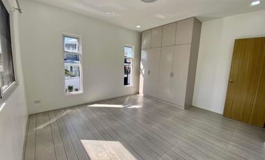 3 Bedroom Semi Furnished Townhouse for RENT in Angeles City Near SM Clark