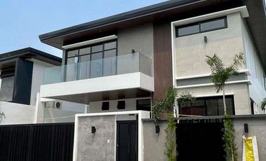 House and Lot for Sale in Tahanan Village at Parañaque City