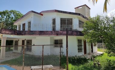 SE VENDE CASA CON TERRENO DE 4,425 M2 Y CON AMENIDADES CHOLUL MERIDA YUCATÁN.