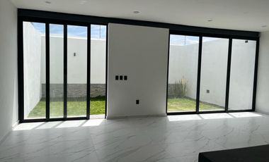 CASA EN VENTA EN VALLE IMPERIAL