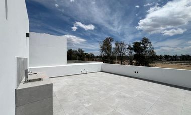 CASA EN VENTA EN VALLE IMPERIAL