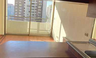 Hermoso depto 2D 1B con estacionamiento.    Metro Vicente Valdes La Florida