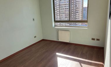 Hermoso depto 2D 1B con estacionamiento.    Metro Vicente Valdes La Florida