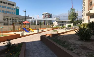 Hermoso depto 2D 1B con estacionamiento.    Metro Vicente Valdes La Florida