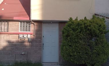 Casa en venta en Toluca, San Lorenzo Tepaltitlan $1,050,000 acepto Creditos, libre de gravamen