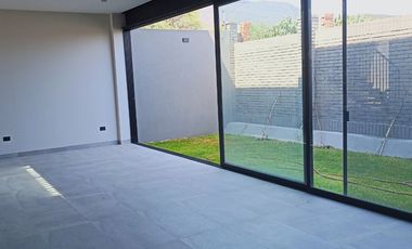 ALTOZANO, VENTA DE RESIDENCIA DE AUTOR, EN LA MEJOR UBICACIÓN DE QUERÁTARO, CONÓCELA.