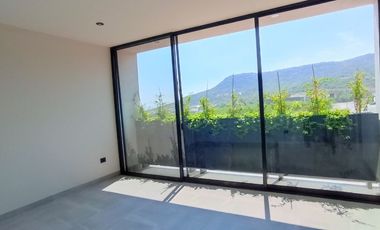 ALTOZANO, VENTA DE RESIDENCIA DE AUTOR, EN LA MEJOR UBICACIÓN DE QUERÁTARO, CONÓCELA.