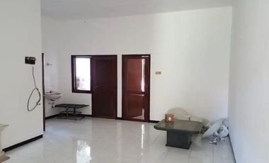 Rumah di Gayungsari Murah Dekat Masjid Agung , Ketintang, Trans Icon Mall, Raya A Yani, POLDA