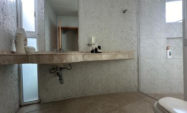 CASA EN VENTA EN FRACCIONAMIENTO LOMAS DE COCOYOC MORELOS