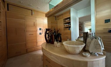 CASA EN VENTA EN FRACCIONAMIENTO LOMAS DE COCOYOC MORELOS