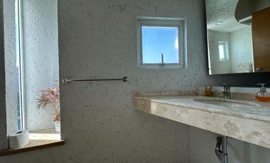 CASA EN VENTA EN FRACCIONAMIENTO LOMAS DE COCOYOC MORELOS