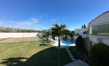 CASA EN VENTA EN FRACCIONAMIENTO LOMAS DE COCOYOC MORELOS