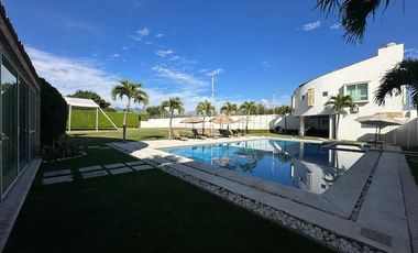 CASA EN VENTA EN FRACCIONAMIENTO LOMAS DE COCOYOC MORELOS