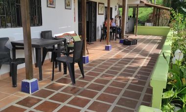 VENDO PRECIOSA FINCA DE TRABAJO ENTRE YOLOMBÓ Y YALÍ ANTIOQUIA.