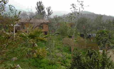 SE VENDE PARCELA CON CASA EN CONDOMINIO EN MIRAFLORES