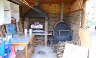 SE VENDE PARCELA CON CASA EN CONDOMINIO EN MIRAFLORES