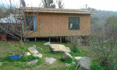 SE VENDE PARCELA CON CASA EN CONDOMINIO EN MIRAFLORES