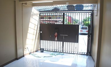 SAN ANTONIO MAKATI, COMMERCIAL RESIDENTIAL TOWNHOUSE 3-BED 1-PARKING