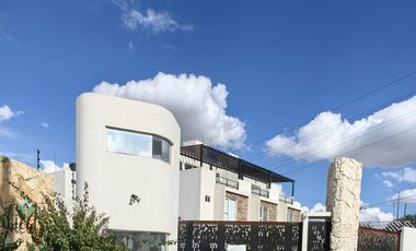 Casa en Renta Amueblada a 9 min de FINSA y Valquirico 15min