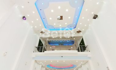 Casa comercial en venta en Cuenca cerca del mirador de Turi