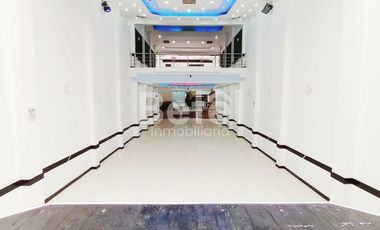 Casa comercial en venta en Cuenca cerca del mirador de Turi