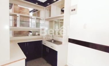 Casa comercial en venta en Cuenca cerca del mirador de Turi
