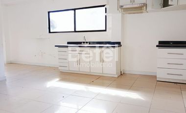 Casa comercial en venta en Cuenca cerca del mirador de Turi