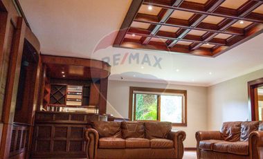 EN VENTA CASA DE LUJO VIA IMBAYA