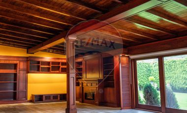 EN VENTA CASA DE LUJO VIA IMBAYA