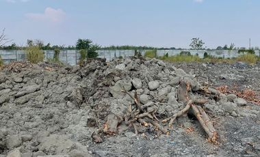 Disewakan lahan di Raya Bringkang, jalan propinsi strategis cocok buat parkiran/ gudang/ usaha lainnya
