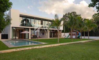 CASA EN VENTA, LAGOS DEL SOL, CANCÚN CENTRO, CANCÚN