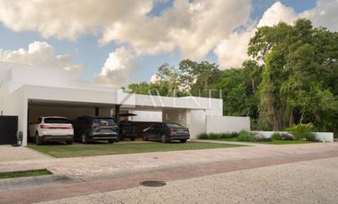 CASA EN VENTA, LAGOS DEL SOL, CANCÚN CENTRO, CANCÚN