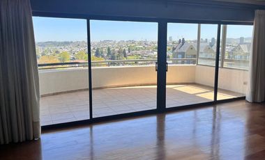 Vendemos en Temuco  amplio y luminoso departamento en Edificio El Conquistador.