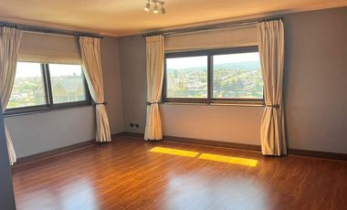 Vendemos en Temuco  amplio y luminoso departamento en Edificio El Conquistador.