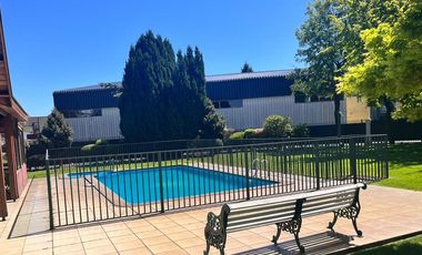 Vendemos en Temuco  amplio y luminoso departamento en Edificio El Conquistador.