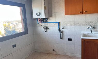 Vendemos en Temuco  amplio y luminoso departamento en Edificio El Conquistador.