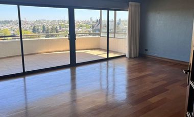 Vendemos en Temuco  amplio y luminoso departamento en Edificio El Conquistador.