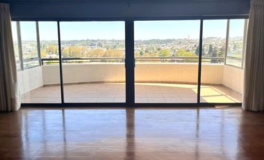 Vendemos en Temuco  amplio y luminoso departamento en Edificio El Conquistador.