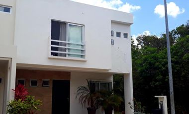 Casa en Renta en Residencial Arbolada, Cancún