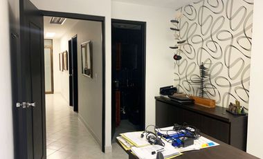 PR19271 Oficina en venta en el sector Manila