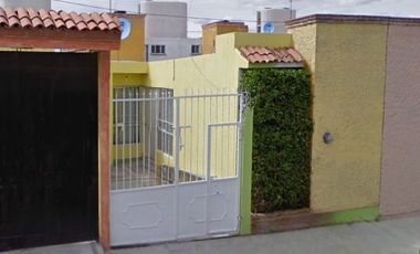 Casa en venta gran plusvalía de remate dentro de Cisne 17, El Capricho,  San Juan del Río, Qro., México