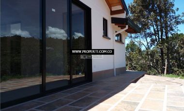 Casa en Arriendo Sector Alto de las Palmas - Envigado