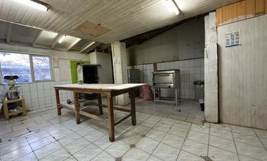Se Vende Consolidada Panaderia Minimarket DIN-DON en comuna de Paillaco, Región de Los Ríos.
