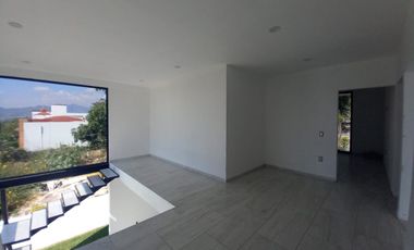 CASA EN VENTA EN EL FRACC. LOMAS DE COCOYOC