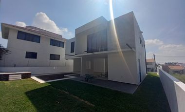 CASA EN VENTA EN EL FRACC. LOMAS DE COCOYOC