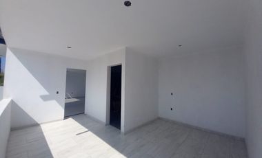 CASA EN VENTA EN EL FRACC. LOMAS DE COCOYOC