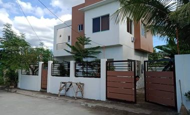 2 STOREY MODERN HOUSE WITH ROOFDECK FOR SALE IN BICAL MABALACAT CITY