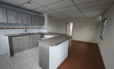 Casa remodelada en venta - Alborada IX etapa cerca de CC La Rotonda y City Mall