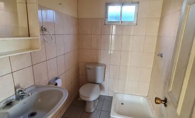 Amplio sitio en Huertos Familiares